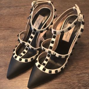 Authentic Valentino Rockstud Pump